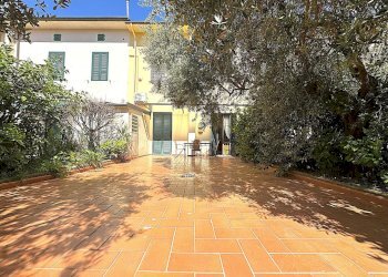IMG_1344.jpeg - Villa Via Fosse Ardeatine, Prato (neighborhood Maliseti) - photo 2
