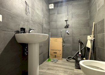bagno - Three-room apartment Via Enrico Berlinguer, Vaiano - photo 5