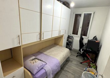 camera da letto - Three-room apartment Via Enrico Berlinguer, Vaiano - photo 9