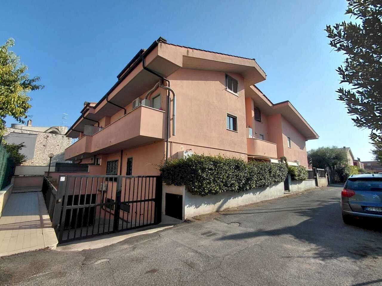 1 - Four-room apartment Via Vincenzo Borelli, Guidonia Montecelio - photo 1