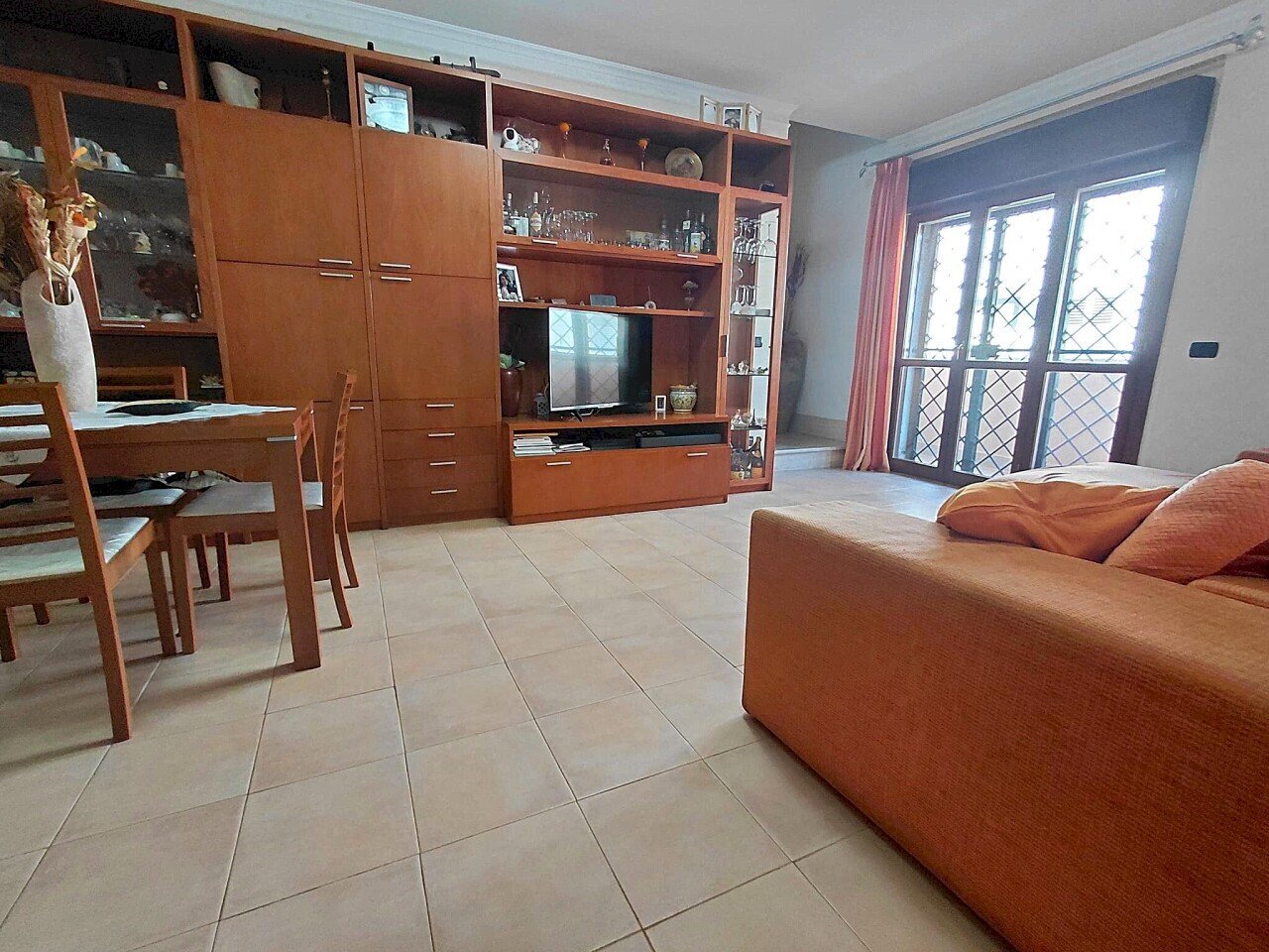 2 - Four-room apartment Via Vincenzo Borelli, Guidonia Montecelio - photo 2