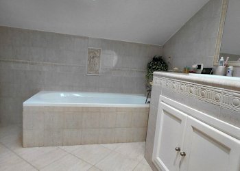 19 - Four-room apartment Via Vincenzo Borelli, Guidonia Montecelio - photo 20