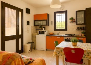 F7208041-CEE6-4D16-9F3D-0CF41BF695A6 - Villa San Vito dei Normanni - foto 17