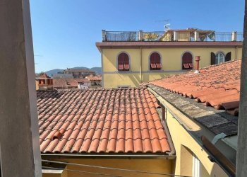 8c0bddf5-cc8e-4744-9838-d49a1236db22 - Trilocale Sarzana - foto 17