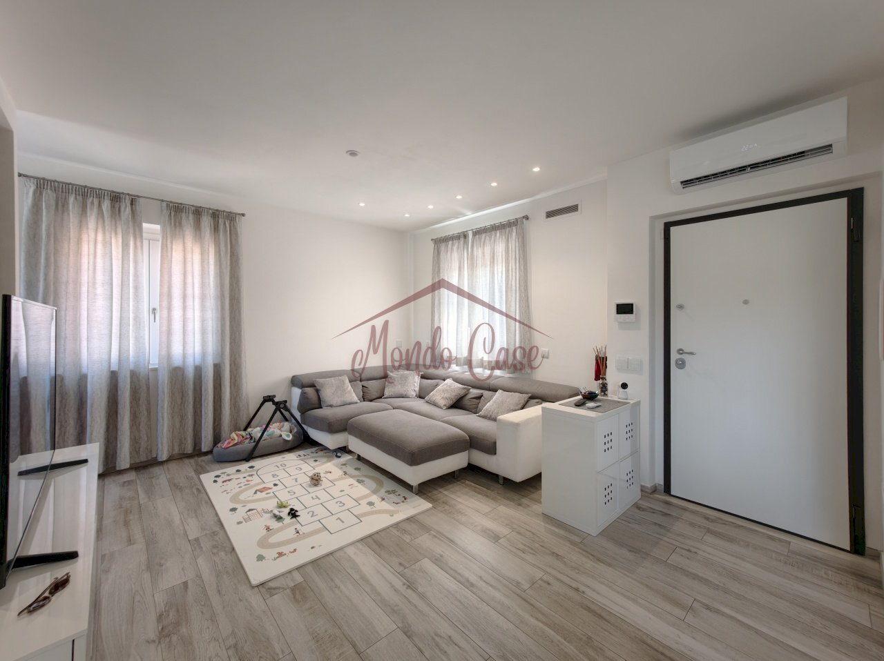 01 - Villa a Schiera Via Rigazzo, Sarzana - foto 2