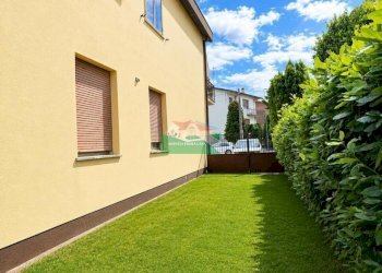 PHOTO-2026-06-15-12-14-36 - Villa Via Caprera, Ravenna - foto 1