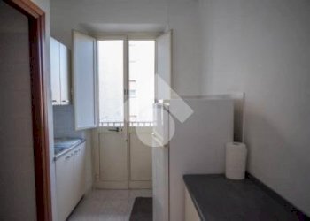 One-room apartment Via Monginevro, Torino (neighborhood San Paolo) - photo 6