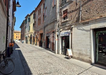 Negozio Via Ragno, Ferrara - foto 1