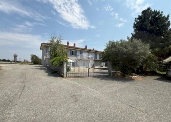 Four-room apartment Via Cuneo, Fossano - photo 1