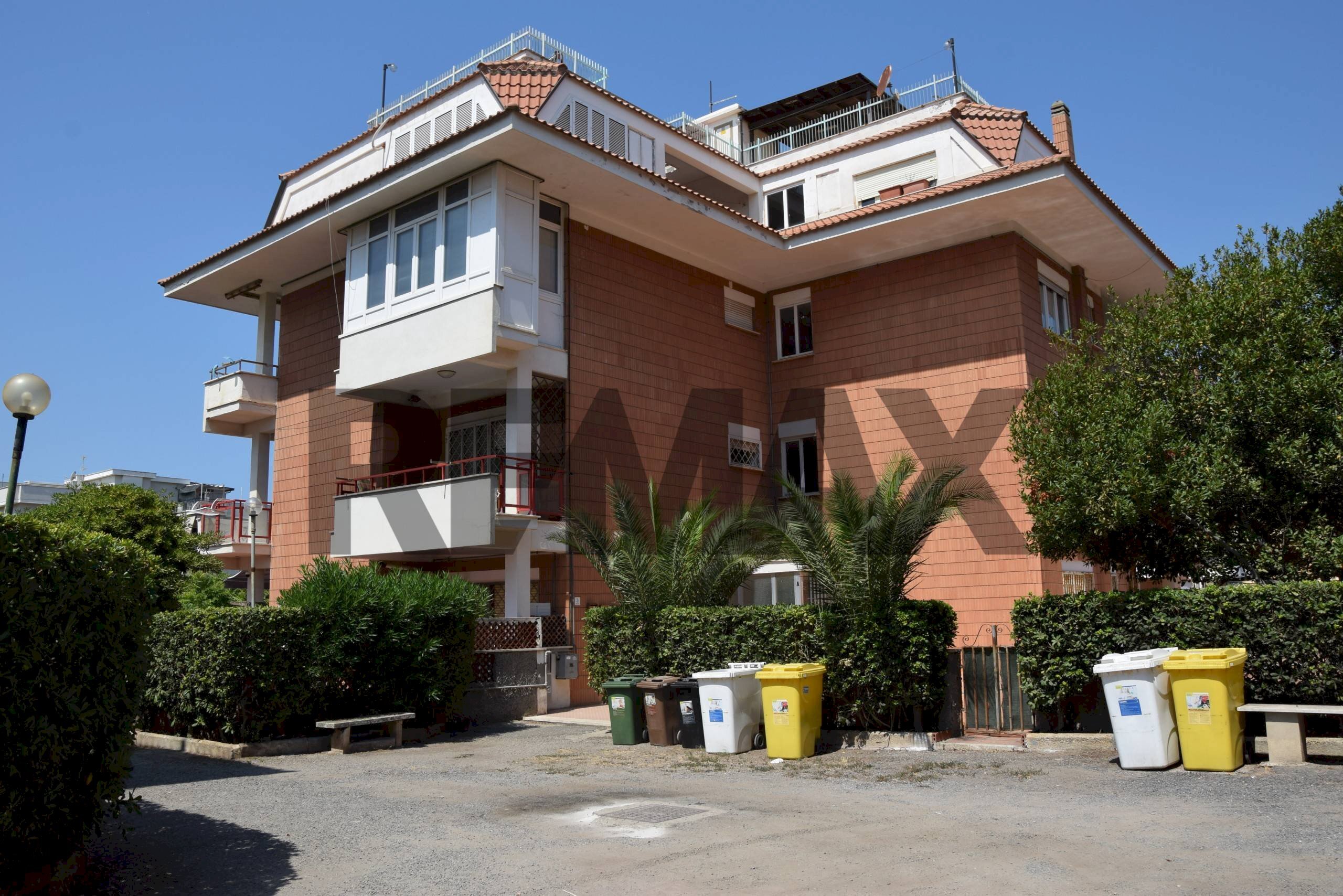 Edificio all\'aperto - Three-room apartment Via Vasto
 
3, Ardea - photo 1