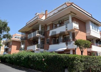Edificio all\'aperto - Three-room apartment Via Vasto
 
3, Ardea - photo 2