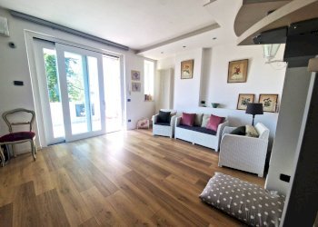 Foto 8 - Casa semi indipendente Via Colombarola
 
22, Sirmione - foto 8