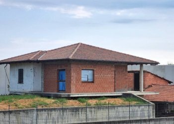Facciata - Villa via Santa Marta, 21, Gattinara - photo 2