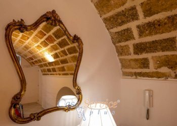 Interno palazzo - Casa indipendente Quartiere Vecchio, Casarano - foto 12
