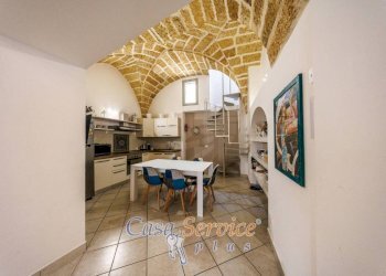 Salone - Casa indipendente Quartiere Vecchio, Casarano - foto 14