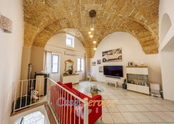 Salone - Casa indipendente Quartiere Vecchio, Casarano - foto 4