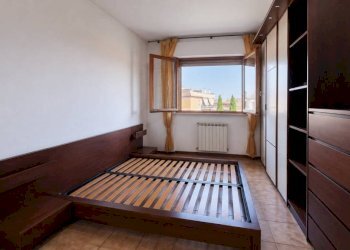 Camera da letto - Appartamento via Fabio Gori, Roma (zona Lido di Ostia) - foto 15