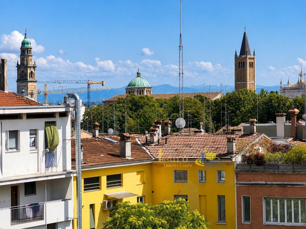 AFFACCIO DA TERRAZZO - Three-room apartment Viale Vittorio Bottego 4, Parma - photo 2