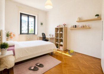 CAMERA 1 - Three-room apartment Viale Vittorio Bottego 4, Parma - photo 4