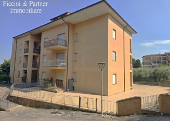 01 - Four-room apartment Piazza XXV Aprile, Città della Pieve - photo 1