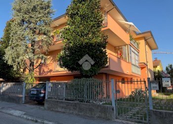 Quadrilocale Via Bruno Buozzi, Santarcangelo di Romagna - foto 1