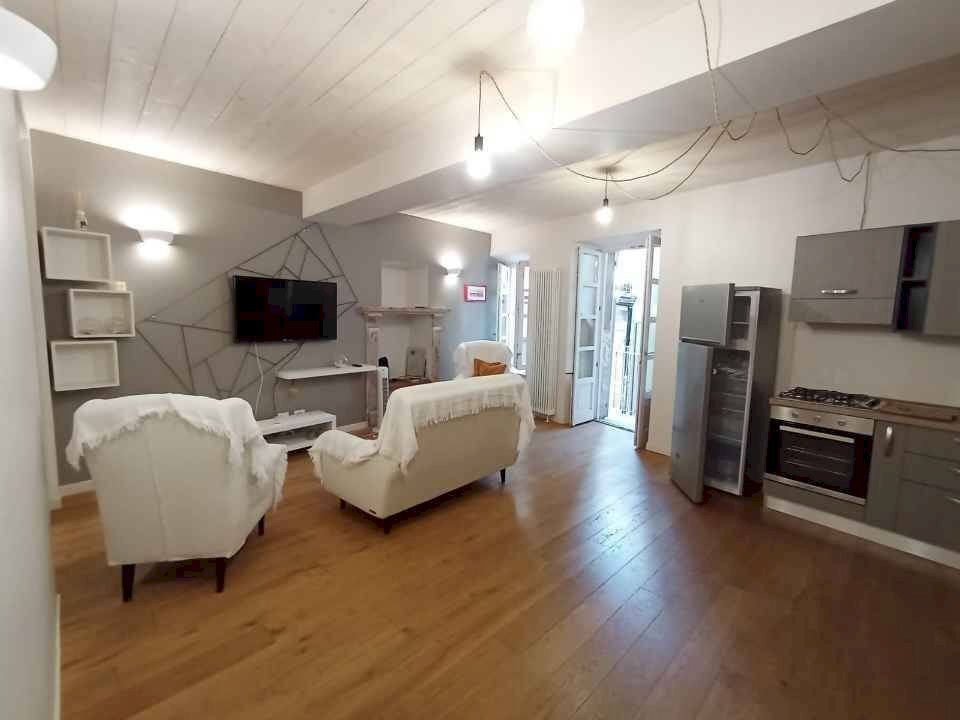 Appartamento Via Roma, Cuneo (zona Centro Storico) - foto 1