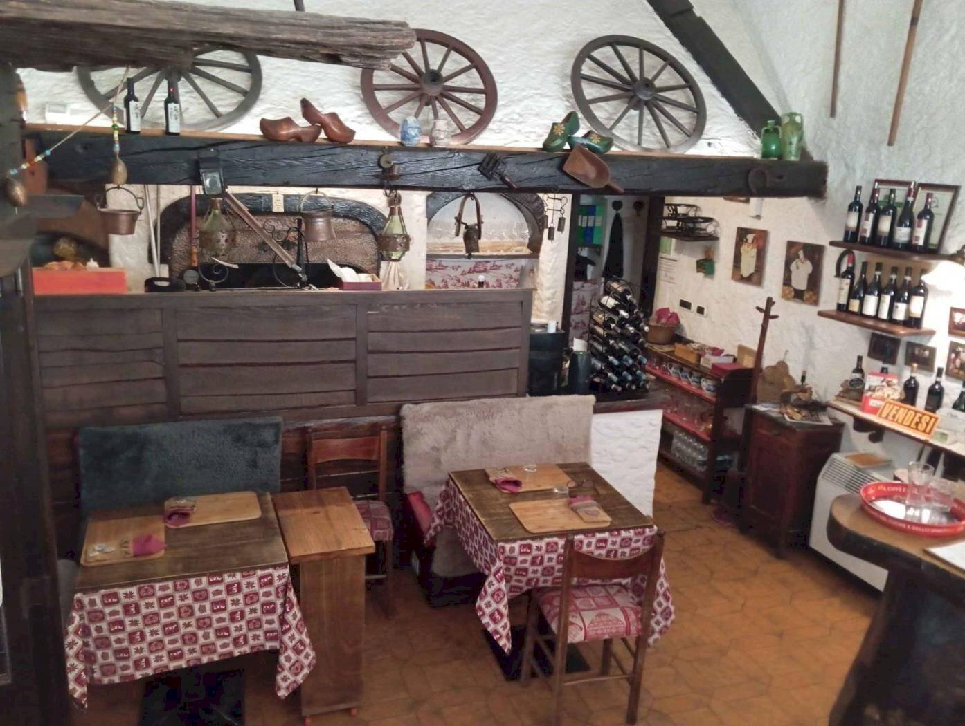 Commercial Premises Via Roma, Limone Piemonte - photo 1