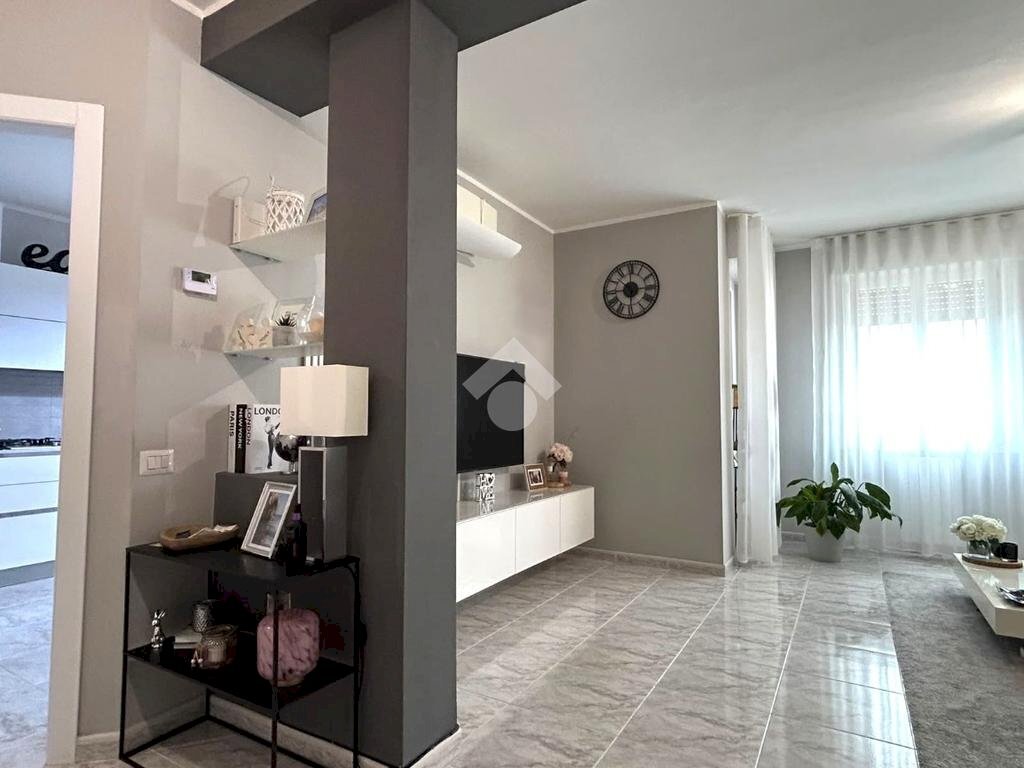 Three-room apartment Via Torquato Tasso, Solaro - photo 3