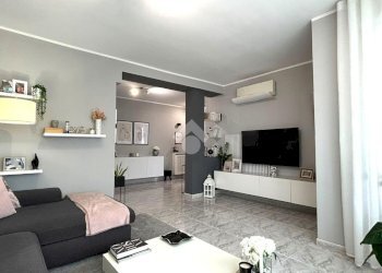 Three-room apartment Via Torquato Tasso, Solaro - photo 8