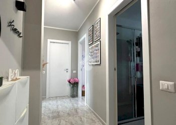 Three-room apartment Via Torquato Tasso, Solaro - photo 23