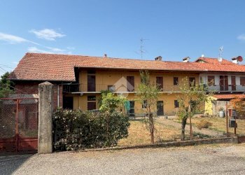 Independent house Via Vaglio, Varallo Pombia - photo 1