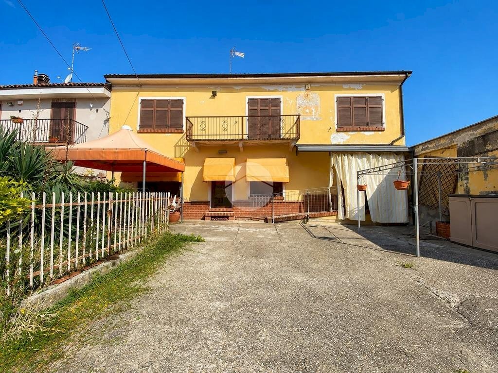 Semi-detached house Via depretis, Calliano - photo 1