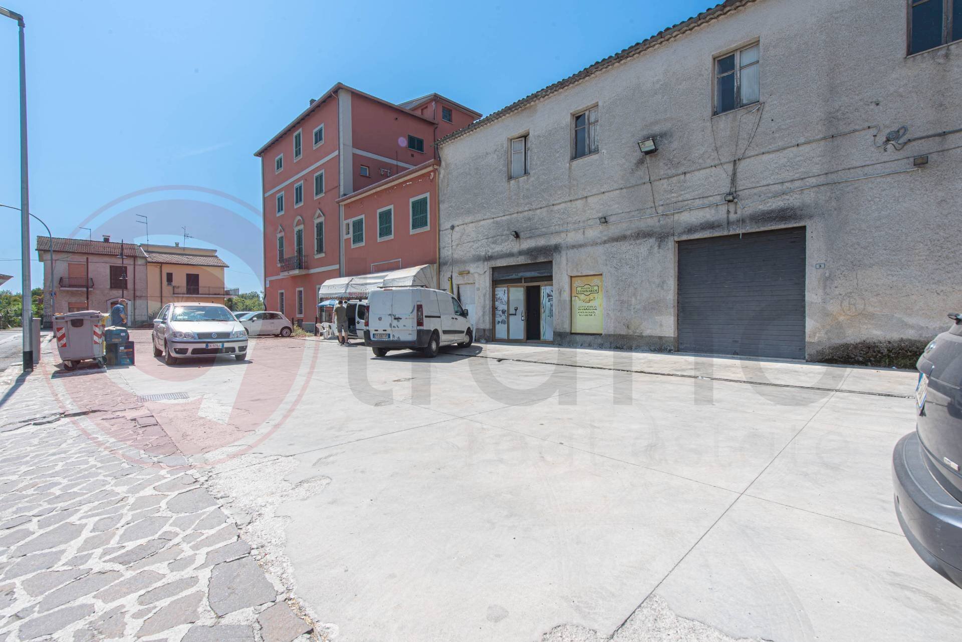 Foto 1 - Stabile - Palazzo Via Garigliano
 
3, Roccasecca - foto 1