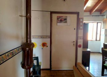 Foto 1 - Bilocale CAVOUR
5, Azzio - foto 1