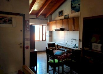 Foto 2 - Bilocale CAVOUR
5, Azzio - foto 2
