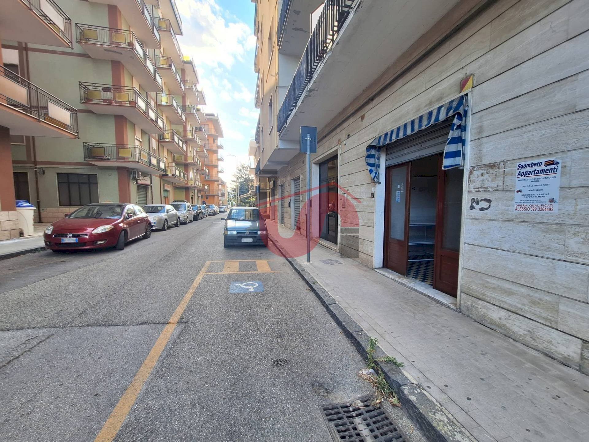 Foto 3 - Commercial Premises via Giuseppe Castellano, Benevento - photo 3