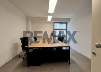Ufficio - Office Via Magatti
3, Varese - photo 6