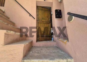 Scale - Casa semi indipendente Corso Silvio Spaventa
 
41, Bomba - foto 2