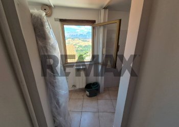 Stanza vuota - Casa semi indipendente Corso Silvio Spaventa
 
41, Bomba - foto 26