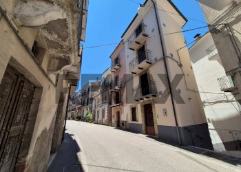 Edificio all\'aperto - Casa semi indipendente Corso Silvio Spaventa
 
41, Bomba - foto 34