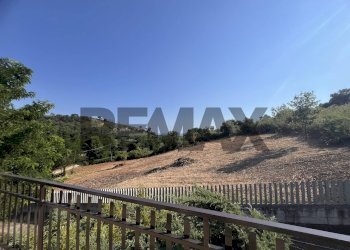 Vista delle montagne - Semi-detached house Contrada Coste Del Mulino
 
48, Rocca San Giovanni - photo 45