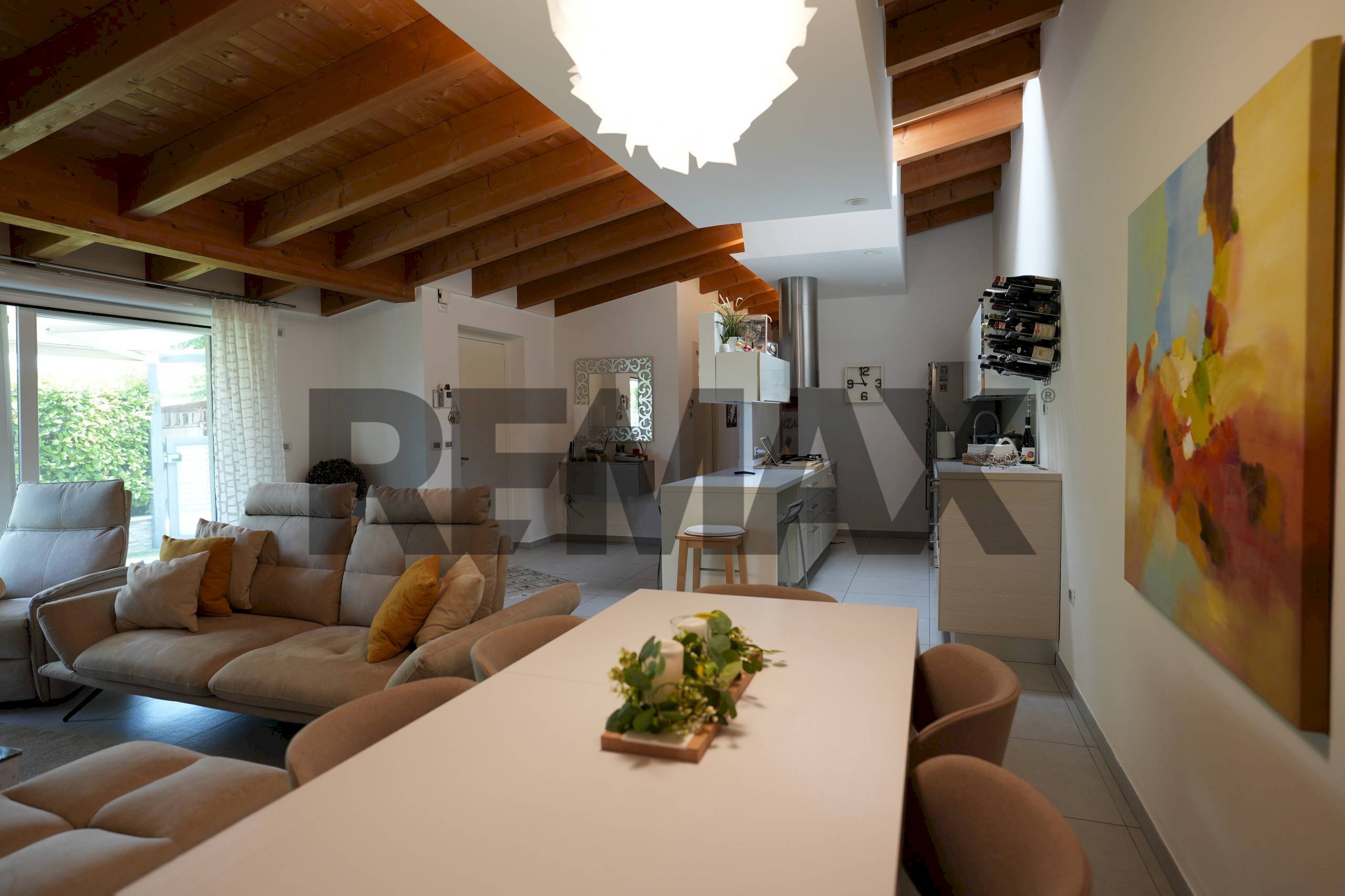 Sala da pranzo - Semi-detached house Contrada Costa di Chieti
 
15, Lanciano - photo 1