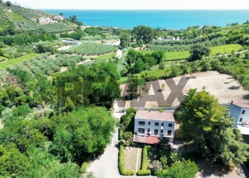 Vista dell\'acqua - Semi-detached house Contrada foce
 
snc, Rocca San Giovanni - photo 3
