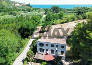 Casa all\'aperto - Semi-detached house Contrada foce
 
snc, Rocca San Giovanni - photo 6