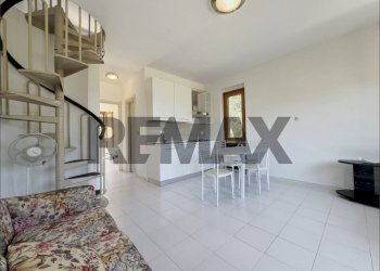Sala da pranzo - Semi-detached house Contrada foce
 
snc, Rocca San Giovanni - photo 28