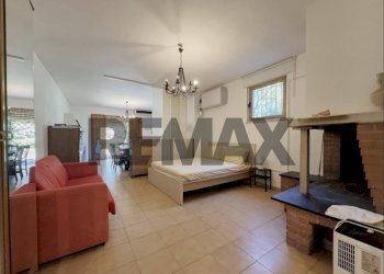 Camera / camera da letto - Semi-detached house Contrada foce
 
snc, Rocca San Giovanni - photo 65