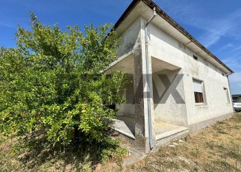 Casa all\'aperto - Villa Via Lanciano
 
123, Fossacesia - foto 2