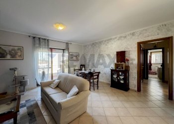 Sala da pranzo - Apartment Via Teofilo Patini
 
50, Castel Frentano - photo 8