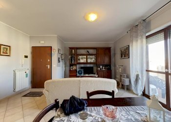 Sala da pranzo - Apartment Via Teofilo Patini
 
50, Castel Frentano - photo 14