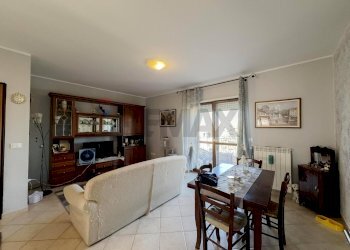 Sala da pranzo - Apartment Via Teofilo Patini
 
50, Castel Frentano - photo 18